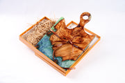Load image into Gallery viewer, Jeezi Handmade Resin Deli Board, Charcuterie Board, Real Wood Epoxy Resin Cutting Board, Cheese Board, Handle Pizza Board 03