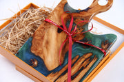 Load image into Gallery viewer, Jeezi Handmade Resin Deli Board, Charcuterie Board, Real Wood Epoxy Resin Cutting Board, Cheese Board, Handle Pizza Board 84
