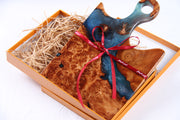 Load image into Gallery viewer, Jeezi Handmade Resin Deli Board, Charcuterie Board, Real Wood Epoxy Resin Cutting Board, Cheese Board, Handle Pizza Board 57
